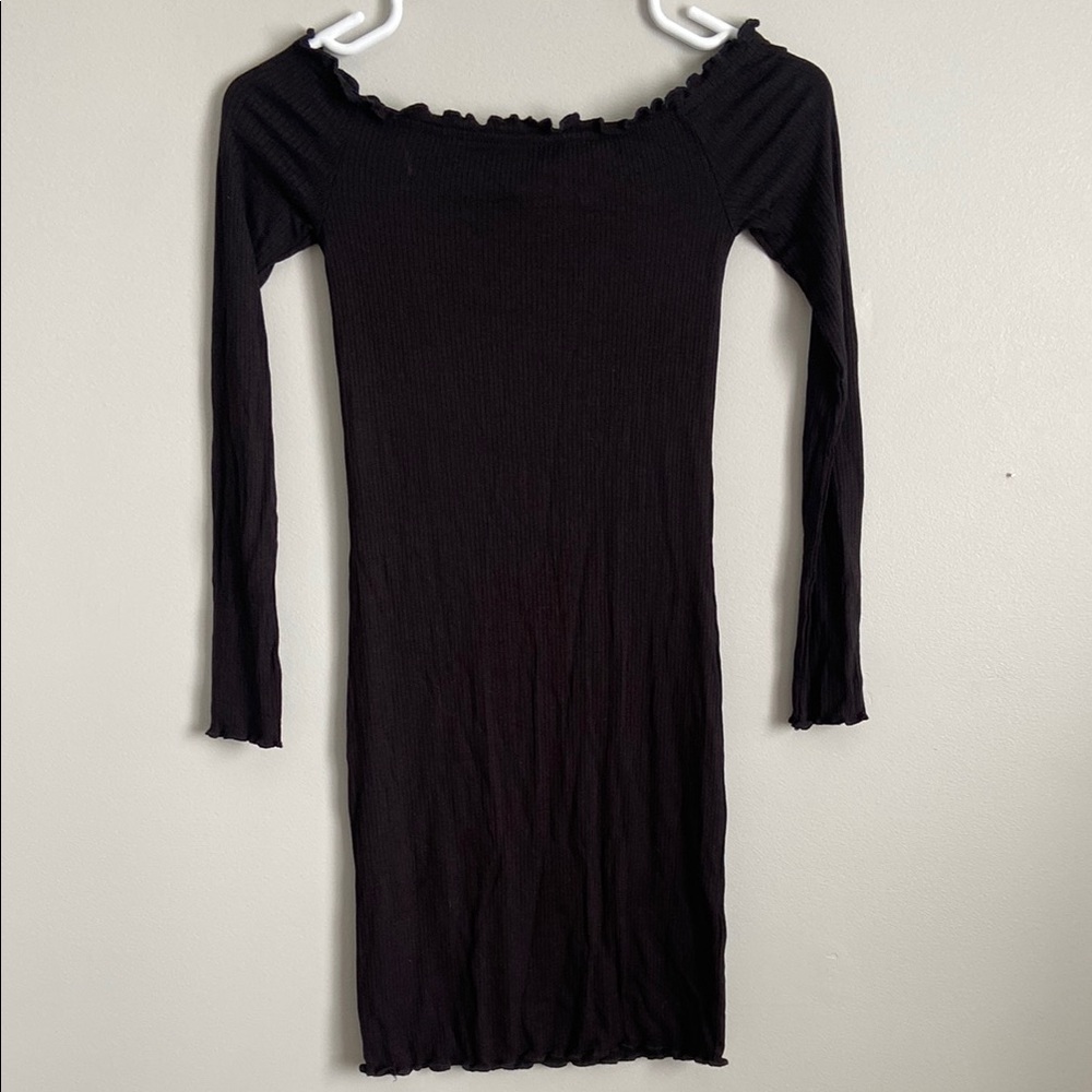 H&M Black Ruffled Off-the-Shoulder Bodycon Dress